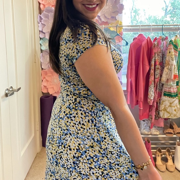 Perfect for spring! Michael Kors blue and yellow floral dress - Picture 2 of 8